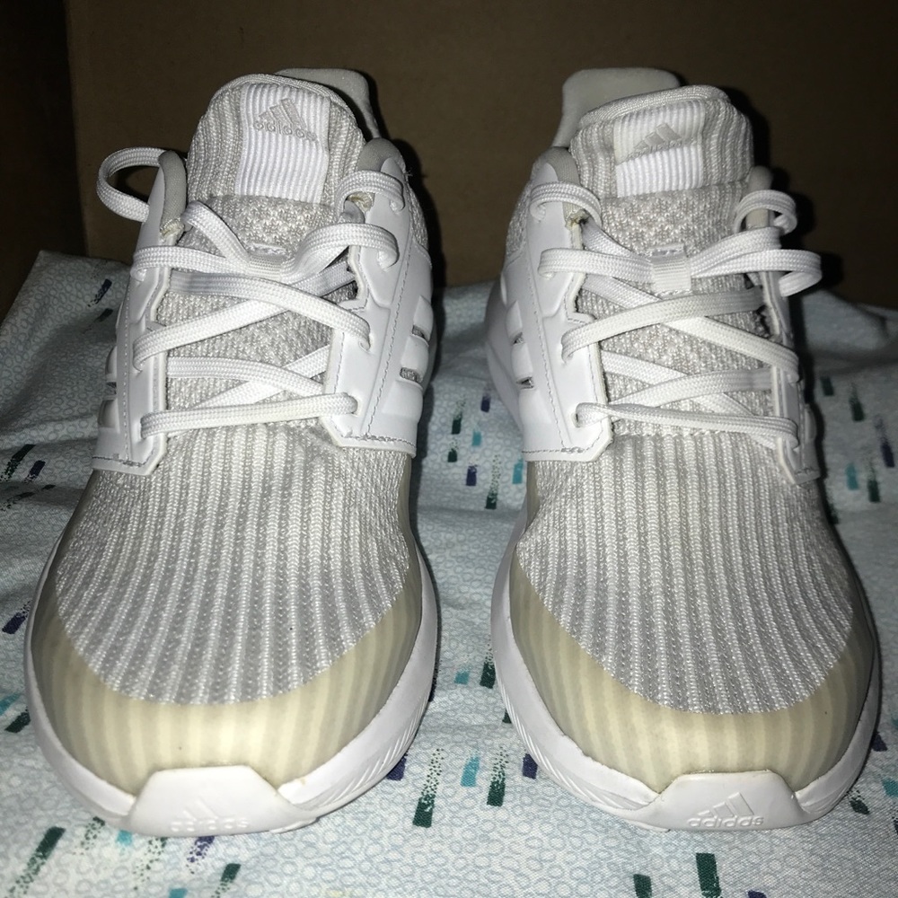 Women’s shoes